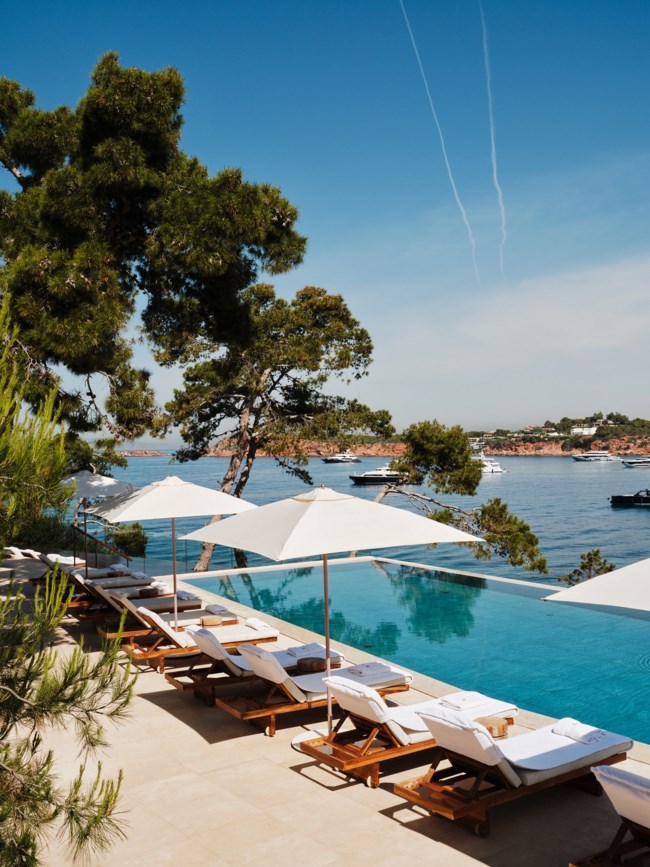 Το Four Seasons Astir Palace Hotel Athens βραβεύτηκε με 3 Michelin Keys  στη νέα διάκριση του Οδηγού Michelin για ξενοδοχεία στην Ελλάδα