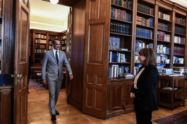 Μητσοτάκης σε Σακελλαροπούλου: Ό,τι κάνουμε είναι μετρημένο - Την επόμενη εβδομάδα ανακοινώσεις για αέριο και θέρμανση