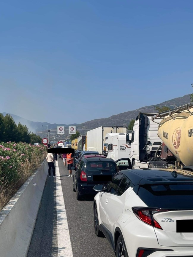 Φωτιά στη Λάρισα