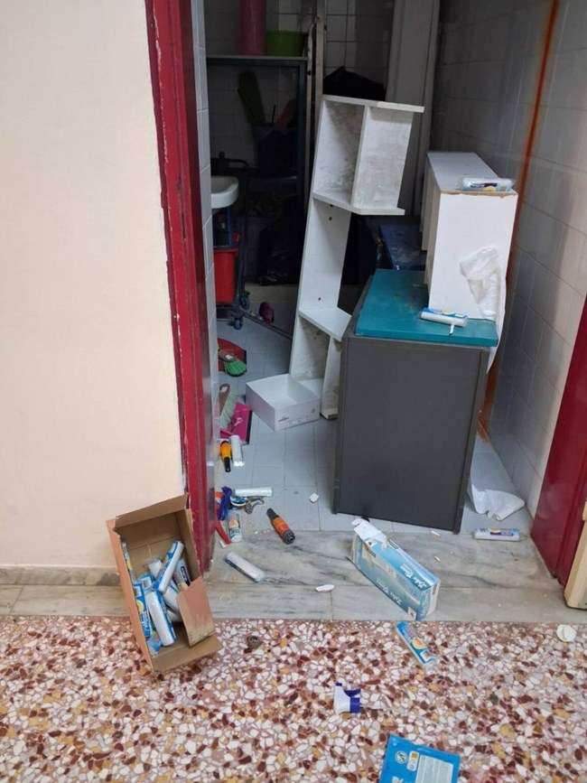 ΡΑΦΗΝΑ ΒΑΝΔΑΛΙΣΜΟΙ