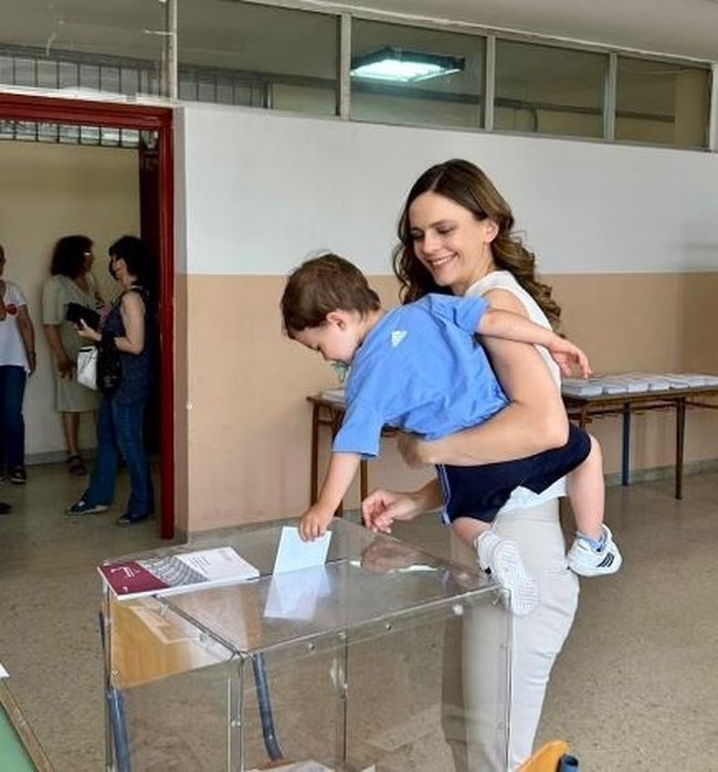 Έφη Αχτσιόγλου