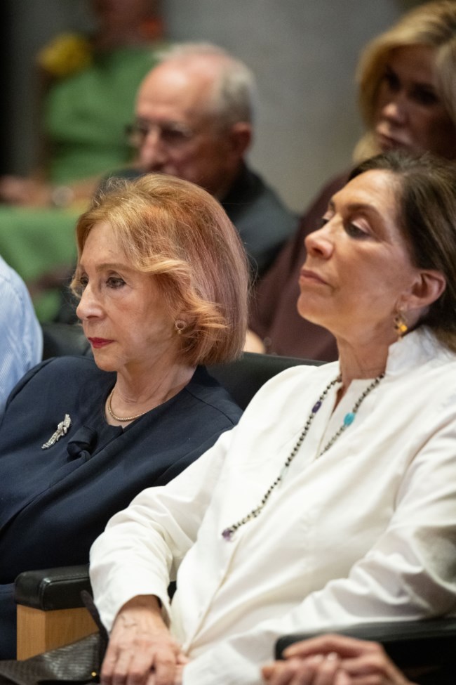 ΜΑΡΑ ΚΑΡΕΤΣΟΣ