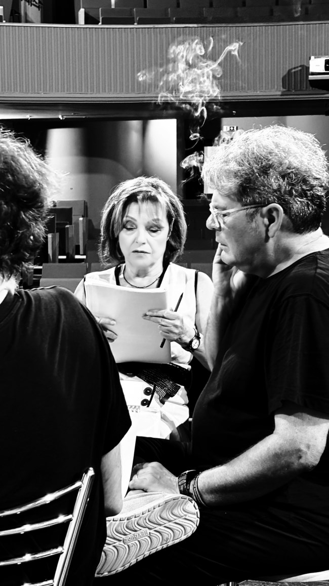 Πρώτη ανάγνωση για τα "Έξι μαθήματα χορού σε έξι εβδομάδες": Με τη Ρένη Πιττακή, σε σκηνοθεσία Πέτρου Ζούλια