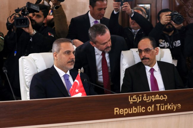 Προβοκάτσια κατά της ηγεσίας της Συρίας βλέπει ο Φιντάν μετά το αιματοκύλισμα - Πλήρη στήριξη δίνει η Τουρκία στον αλ Σάρα