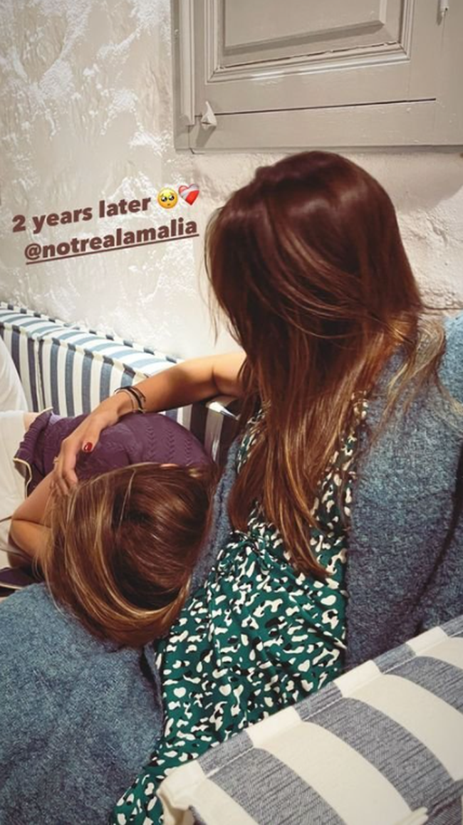 αδερφες Κωστοπουλου