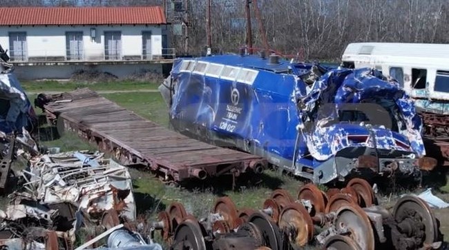 Τέμπη: Γιατί η Πυροσβεστική πάει στο Κουλούρι δύο χρόνια μετά - Το εξαφανισμένο κυλικείο και το εξαϋλωμένο κόκπιτ της εμπορικής