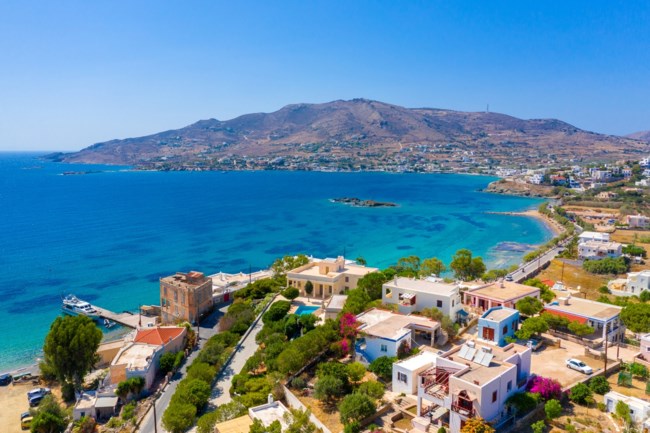 Το κυκλαδονήσι που κατέκτησε επτά "Γαλάζιες Σημαίες" για το 2026 -Οι παραλίες που ξεχώρισαν