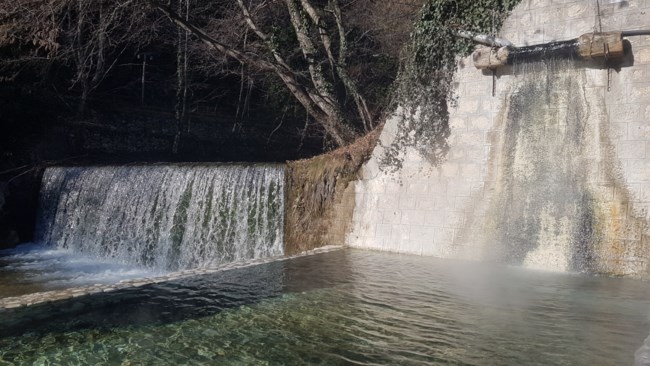 Το Ντουμπάι πάει.. Πόζαρ: Γιατί οι Αραβες έρχονται στα Λουτρά - Τι είναι αυτό που τους ξετρελαίνει [εικόνες]