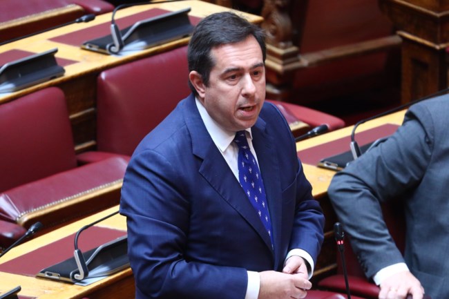 Ένταση στην Ολομέλεια της Βουλής για τον Άγνωστο Στρατιώτη: Να προσέλθει ο Νίκος Δένδιας ζητάει η αντιπολίτευση