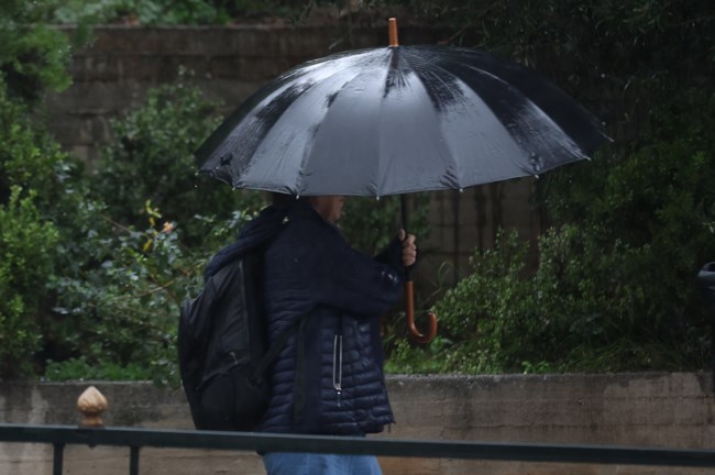 ΚΑΙΡΟΣ ΚΑΤΑΙΓΙΔΑ ΒΡΟΧΗ ΑΘΗΝΑ