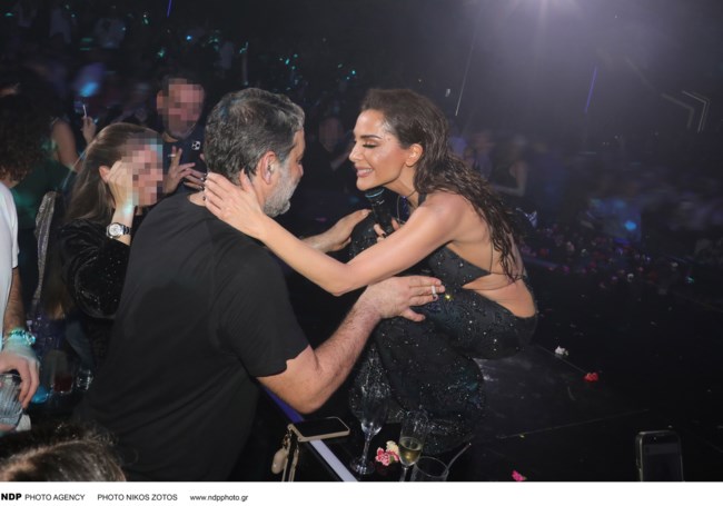 Πρόστιμο στο "Έναστρον" λόγω... Μπισμπίκη - Οι φωτό με το τσιγάρο και η ανάρτηση Πλεύρη