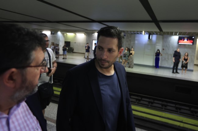 Πρεμιέρα για την 24ωρη λειτουργία σε μετρό, τραμ και λεωφορεία - Κυρανάκης: "Οι νέοι θα γυρίζουν με ασφάλεια στο σπίτι τους"