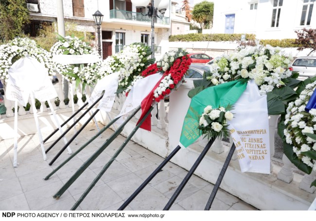 Συγκίνηση στο τελευταίο αντίο για τον Τάκη Οικονομόπουλο: Ποιοι έδωσαν το παρών στην κηδεία του θρυλικού τερματοφύλακα