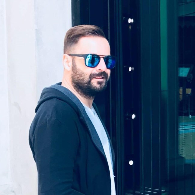 Πύργος: Αυτός είναι ο 45χρονος Γιάννης που σκοτώθηκε στο τροχαίο - "Έστηνε" γρήγορα αυτοκίνητα και συμμετείχε σε αγώνες [εικόνες]
