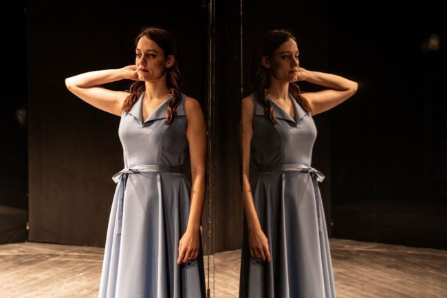 Forget me Not: Δείτε τις πρώτες φωτογραφίες από την παράσταση που έχει κερδίσει κοινό και κριτικούς
