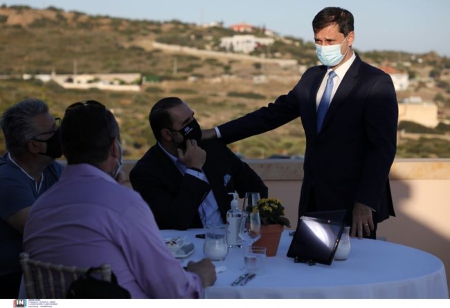 Θεοχάρης: Ανοίγουμε πανιά στον τουρισμό με ασφάλεια - Το υγειονομικό σχέδιο με 5 ζώνες άμυνας