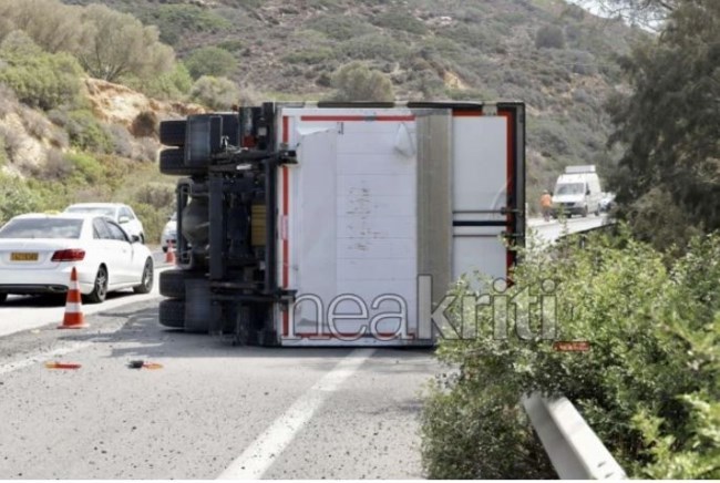 Κρήτη: Νέο σοκ από το θανατηφόρο τροχαίο - Ανήλικος, τελικά, ο οδηγός που έχασε τη ζωή του - Εγκλωβίστηκε σε φορτηγό που τούμπαρε