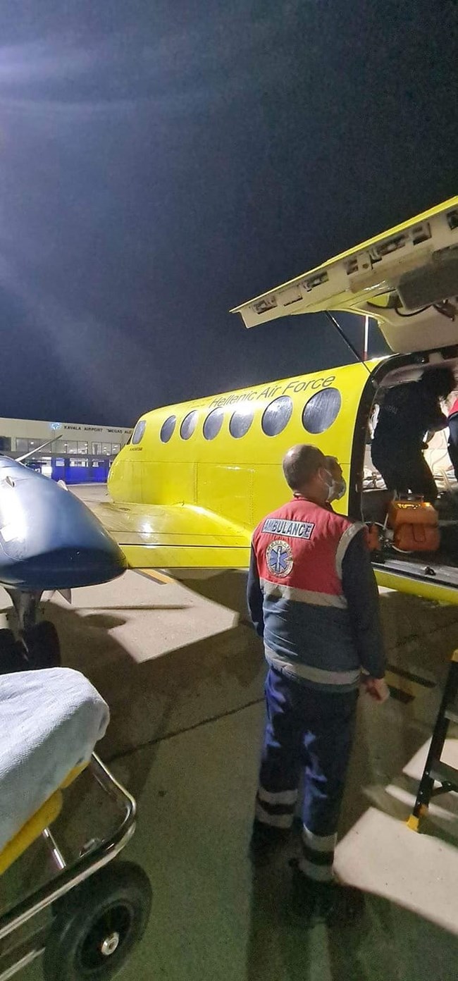 Αεροδιακομιδή για δίχρονο αγοράκι από τη Δράμα στην Αθήνα