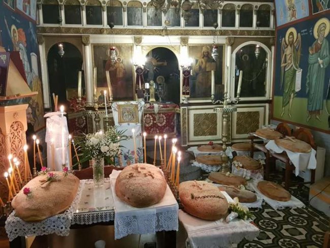 Σάββατο του Λαζάρου: Τα κάλαντα των παιδιών - Τι συμβολίζουν τα Λαζαράκια - Γιατί απαγορεύεται το μνημόσυνο