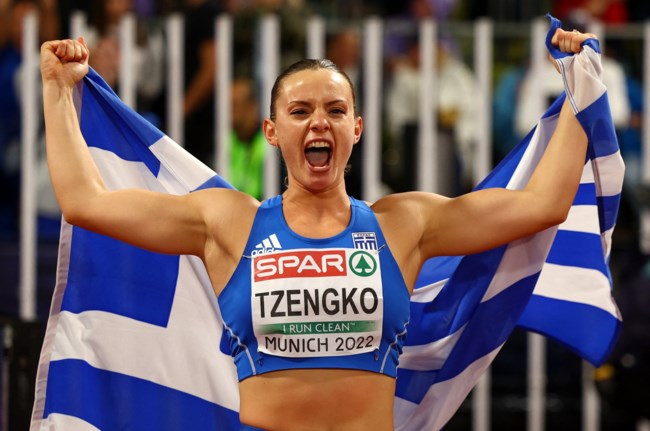 ΕΛΙΝΑ ΤΖΕΝΓΚΟ