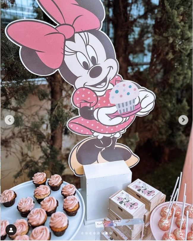 Αθηνά Οικονομάκου