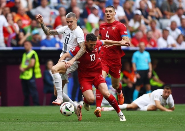 Euro 2024: Έμεινε ζωντανή με "buzzer beater" η Σερβία, 1-1 με τη Σλοβενία