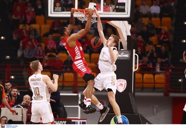 Ολυμπιακός – Μπάγερν Μονάχου 102-74: "Ερυθρόλευκη" μαγεία, ρεκόρ στα τρίποντα και σταθερά πρώτος