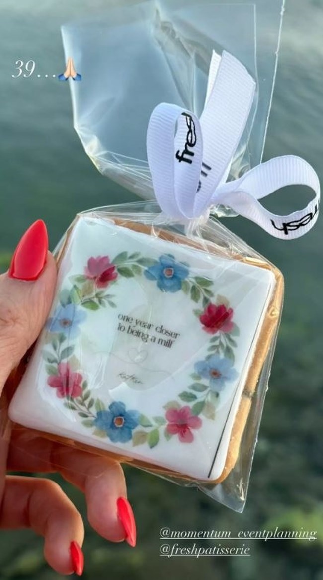 ΚΑΤΕΡΙΝΑ ΓΕΝΕΘΛΙΑ