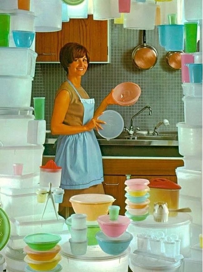 TUPPERWARE