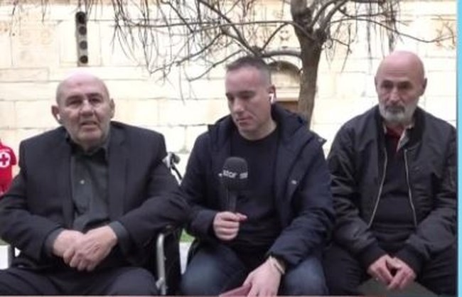 αδερφια δομαζος