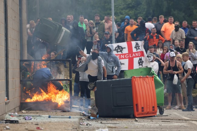 Επεισόδια στη Βρετανία