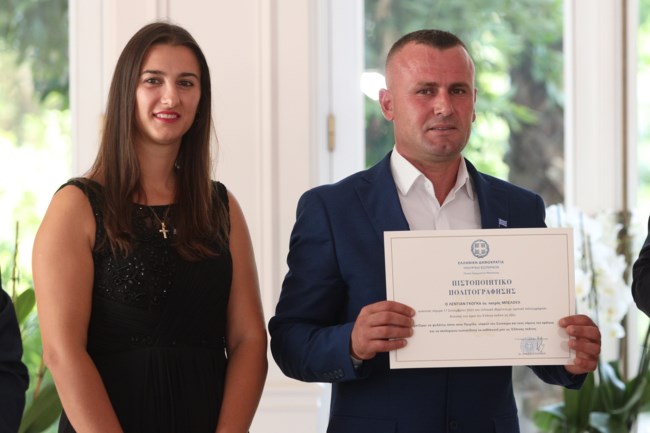 ΜΗΤΣΟΤΑΚΗΣ ΓΚΟΓΚΑ ΛΕΒΙΑΝ