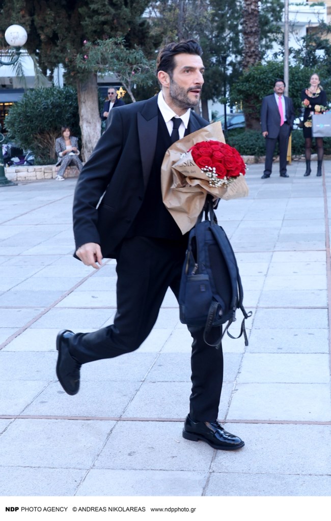 Νίκος Κουρής: Ερωτευμένος με εντυπωσιακή ηθοποιό - χορεύτρια λίγο καιρό μετά τον χωρισμό του;