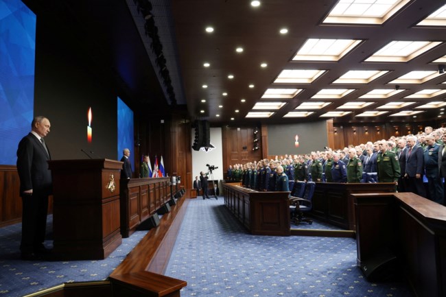 Πούτιν: Ξεκινάμε σύντομα "μαζική παραγωγή των πυραύλων Oreshnik" - "Η Δύση δοκιμάζει τις κόκκινες γραμμές μας"