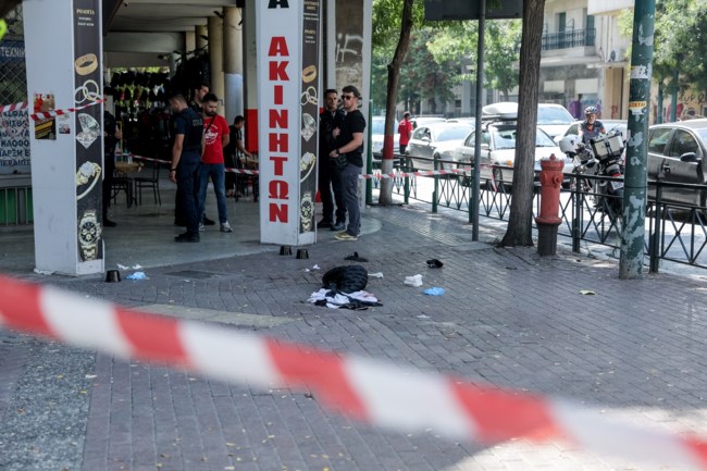 Πυροβολισμοί στην πλατεία Βάθη
