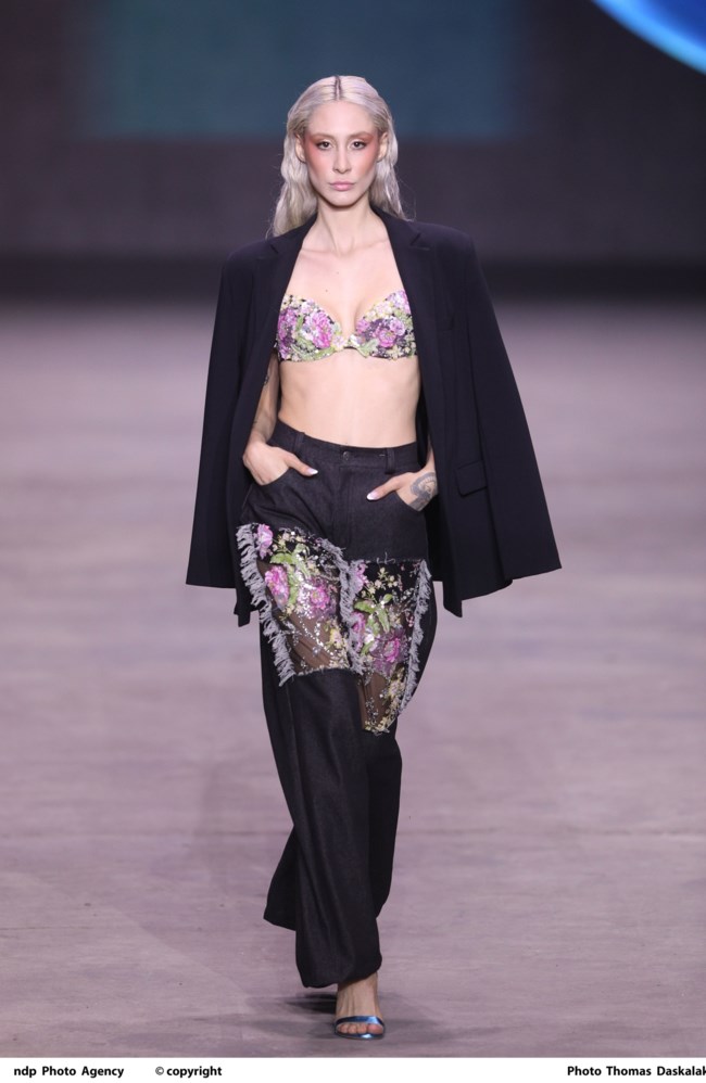 ΚΙΑΡΑ ΜΑΡΚΕΖΗ