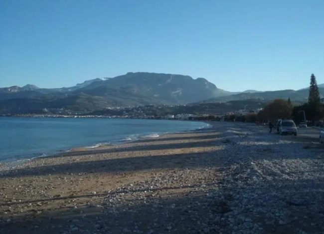 ακρατα