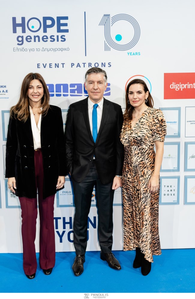 Super stylish η Όλγα Κεφαλογιάννη: Με μάξι λεοπάρ φόρεμα στον Λυκαβηττό