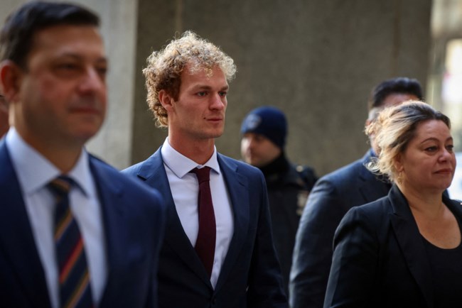 Ντάνι Πένι ΗΠΑ δίκη κεφαλοκλείδωμα Μετρό