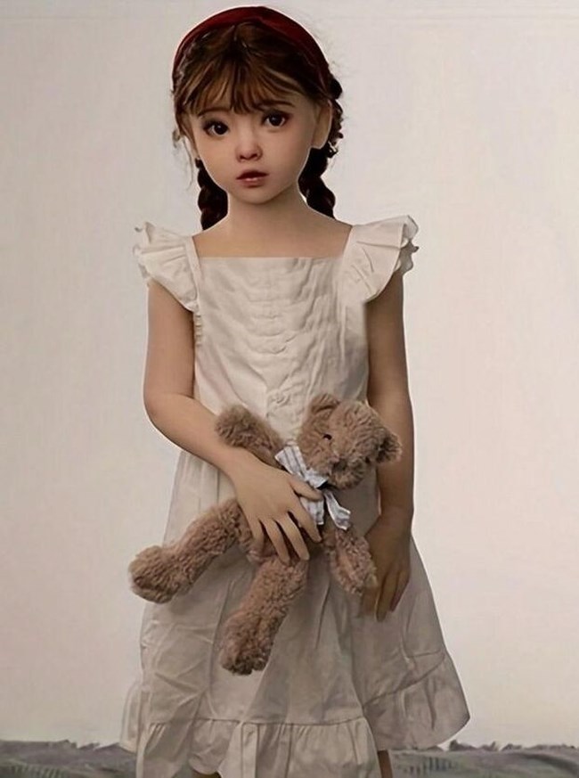 ΚΟΥΚΛΑ ΠΑΙΔΙΚΗΣ ΠΟΡΝΟΓΡΑΦΙΑΣ SHEIN