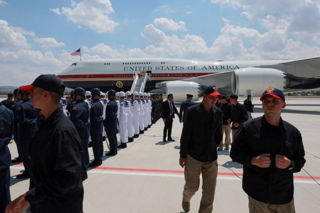 AIR FORCE ONE ΤΡΑΜΠ