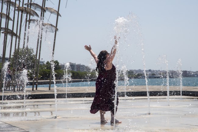 Σε κλοιό καύσωνα μπαίνει η χώρα: "Θα μας κουράσει η ζέστη…" - Πού θα αγγίξει τους 40 βαθμούς η θερμοκρασία