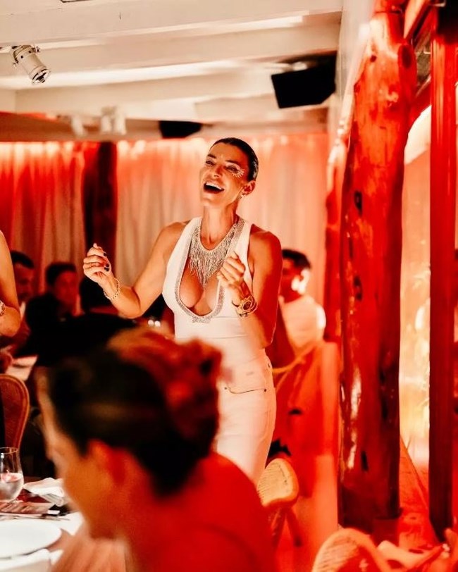 ΜΑΡΙΑ ΒΕΡΝΙΚΟΥ ΙΜΠΙΖΑ