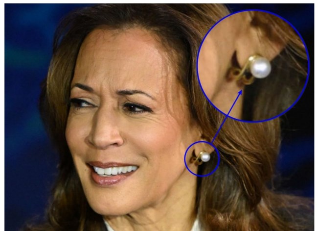 Fake news από Βελόπουλο: "Ανακάλυψε" ότι η Κάμαλα Χάρις φορούσε σκουλαρίκια - ακουστικά στο debate