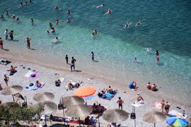 Ζέστη και μικρή εξασθένηση του μελτεμιού - Στους 39 βαθμούς ο υδράργυρος σήμερα του Αγίου Πνεύματος