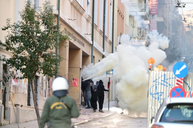 Επεισόδια Νομική Μολότοφ