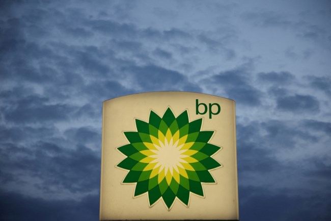 "Ψήνεται" τεράστιο deal: H Shell συζητά την εξαγορά της BP έναντι 80 δισ. δολαρίων
