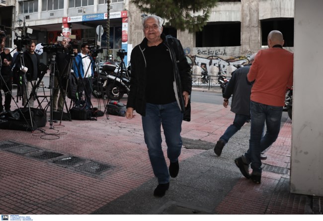 Αλέκος Φλαμπουράρης