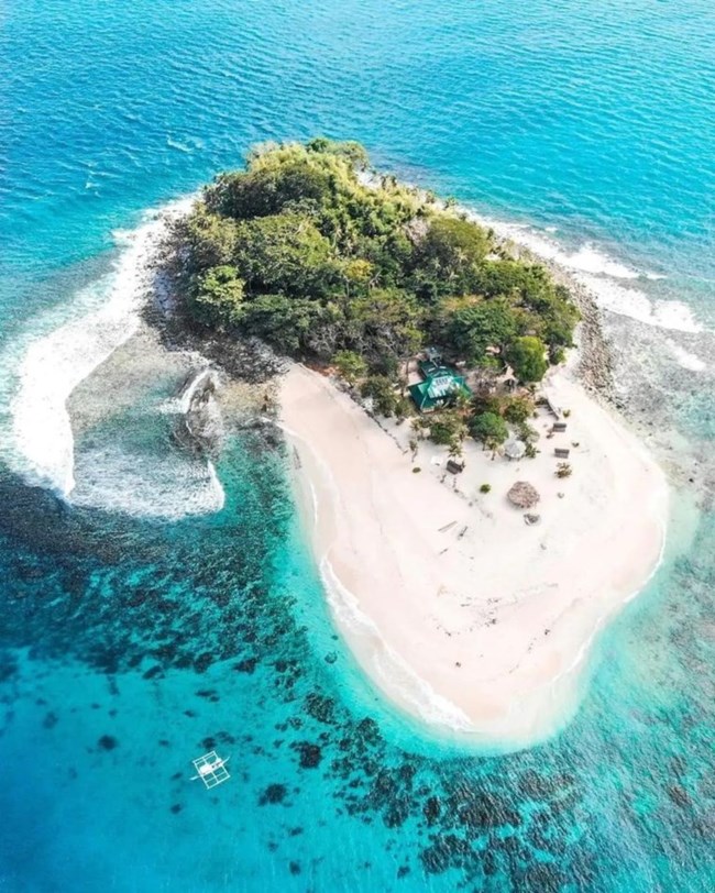 Ένα dream island στις Φιλιππίνες ενοικιάζεται για... 24 ευρώ: Τεράστια παραλία και βίλα σε τιμή ευκαιρίας
