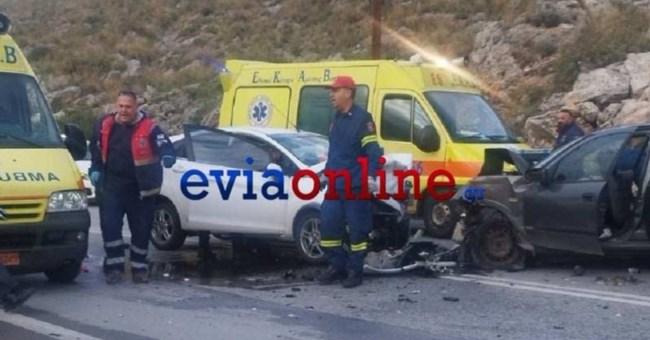 Εύβοια: Σοβαρό τροχαίο ατύχημα με εγκλωβισμένους [εικόνες]